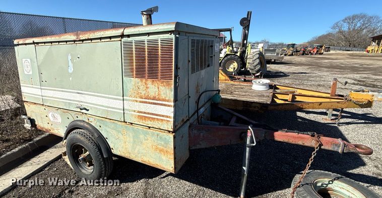 image for item DQ6664 Gardner-Denver air compressor