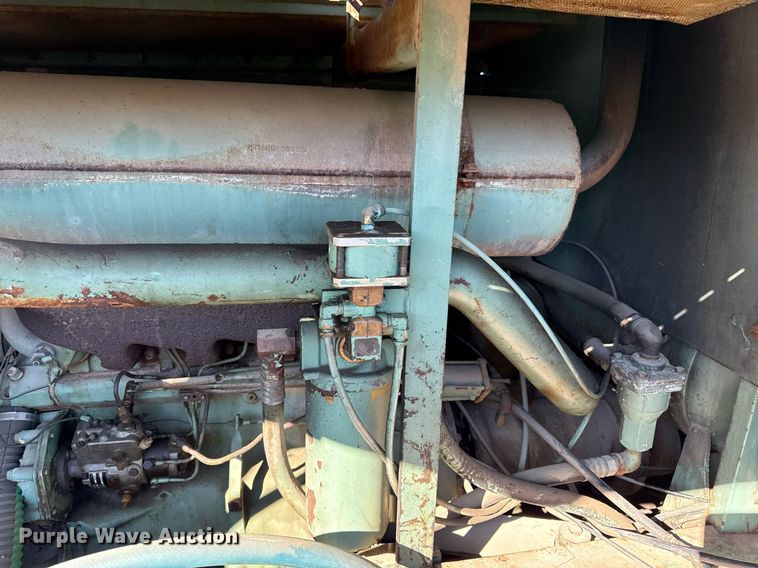 image for item DQ6664 Gardner-Denver air compressor