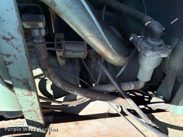 image for item DQ6664 Gardner-Denver air compressor