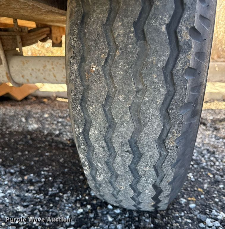 image for item DQ6664 Gardner-Denver air compressor