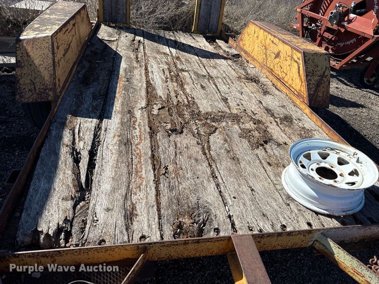 image for item DQ6665 1993 JFW equipment trailer