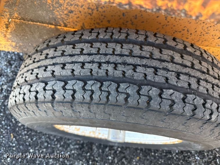 image for item DQ6665 1993 JFW equipment trailer