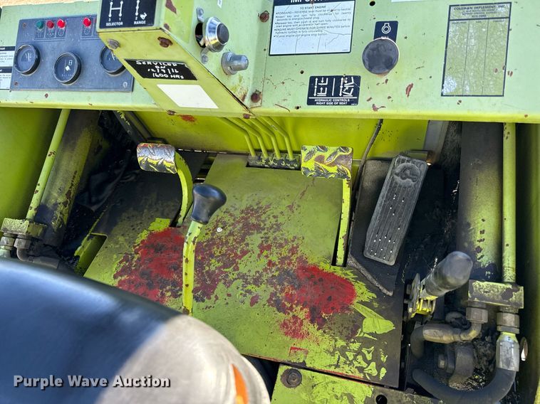 image for item DQ6667 Clark DPR25 forklift