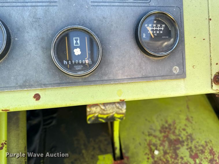 image for item DQ6667 Clark DPR25 forklift