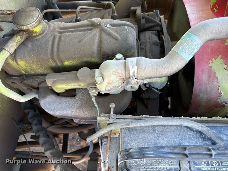 image for item DQ6667 Clark DPR25 forklift