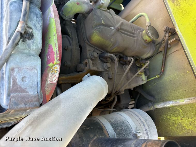 image for item DQ6667 Clark DPR25 forklift