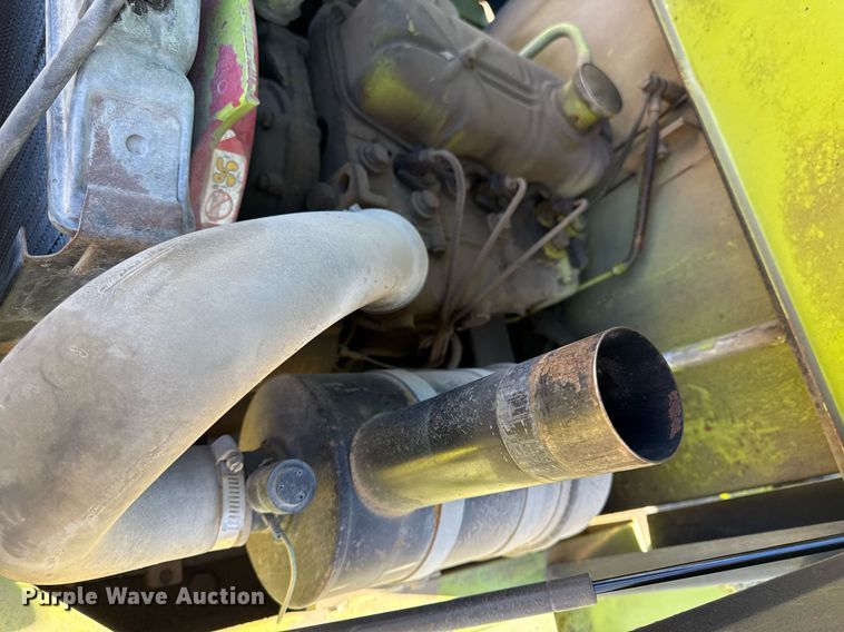 image for item DQ6667 Clark DPR25 forklift