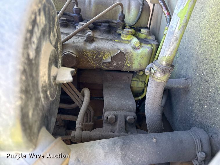 image for item DQ6667 Clark DPR25 forklift