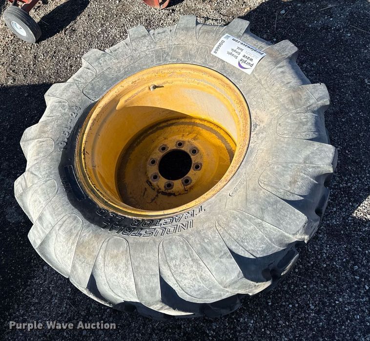 image for item DQ6668 19.5L-24 tire and wheel