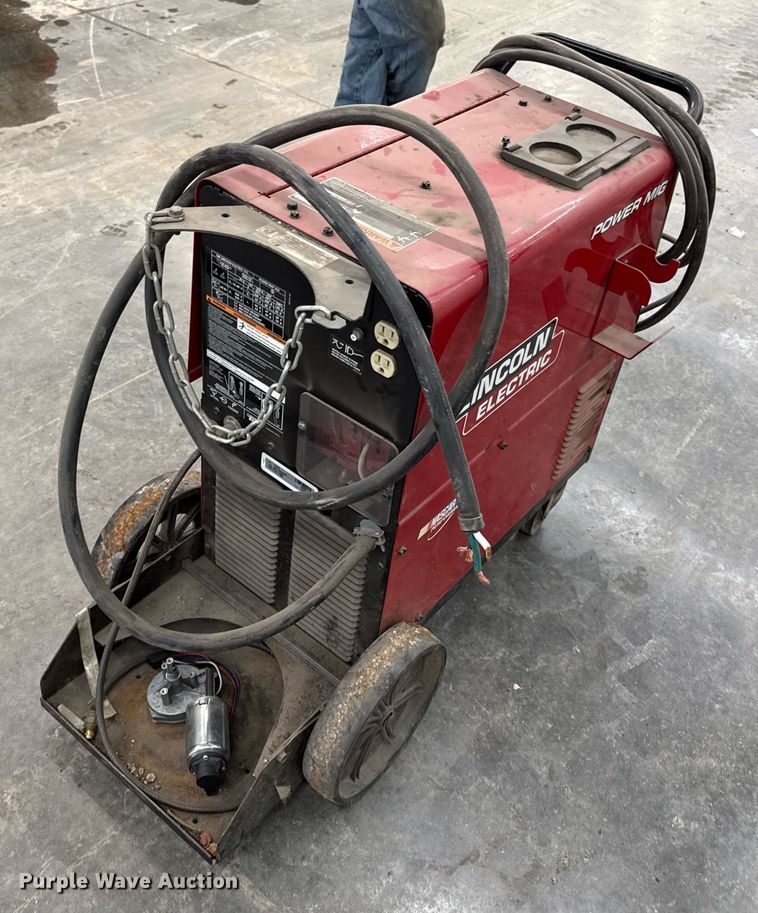 image for item DQ6669 Lincoln Electric Power MIG 256 welder