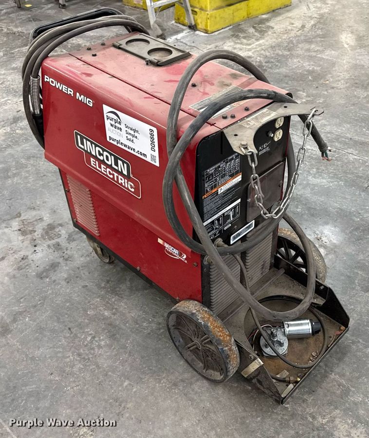 image for item DQ6669 Lincoln Electric Power MIG 256 welder