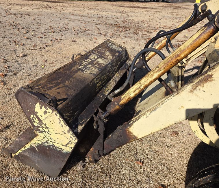 image for item DS5267 Ford 3400 tractor