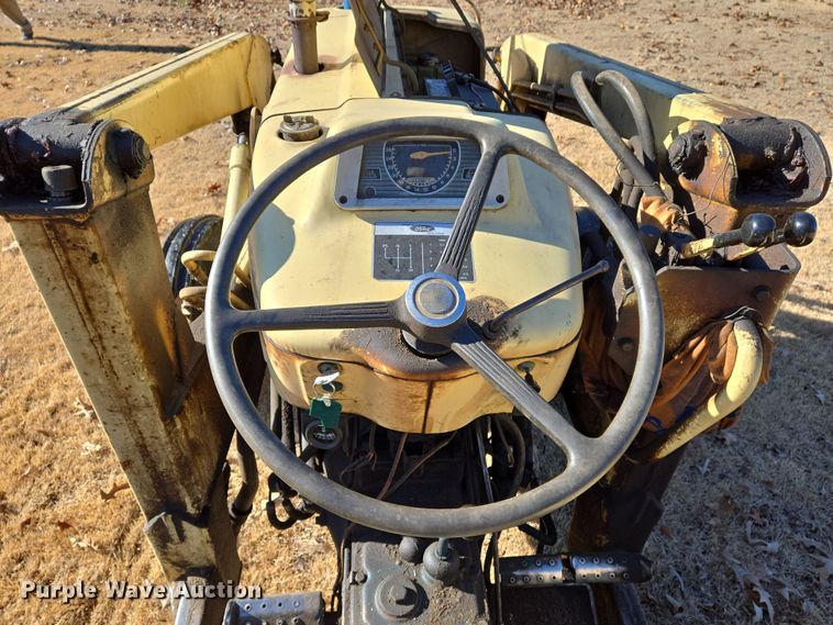image for item DS5267 Ford 3400 tractor