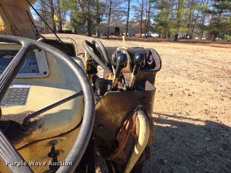 image for item DS5267 Ford 3400 tractor