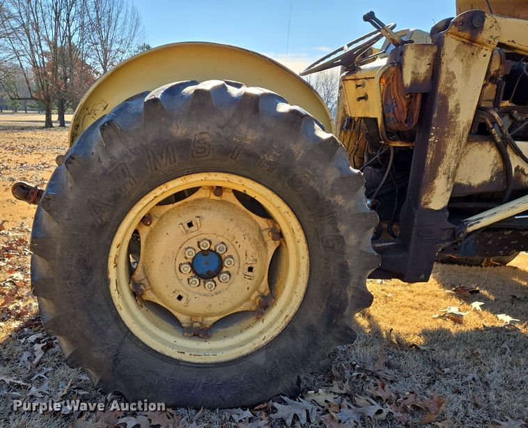 image for item DS5267 Ford 3400 tractor