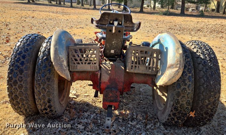 image for item DS5268 1967 Ford 2000 LCG tractor