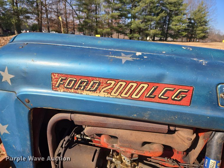 image for item DS5268 1967 Ford 2000 LCG tractor
