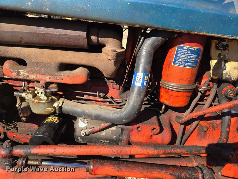 image for item DS5268 1967 Ford 2000 LCG tractor