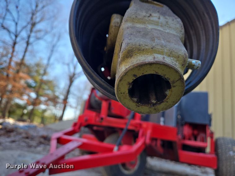 image for item DS5269 Toro Fairway 09502 aerator