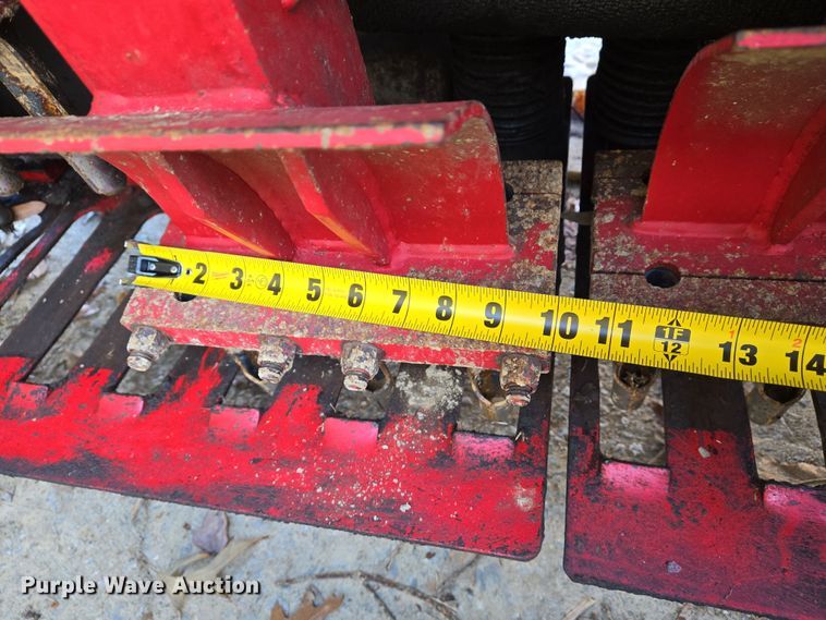 image for item DS5269 Toro Fairway 09502 aerator