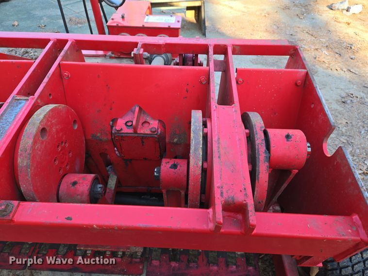 image for item DS5269 Toro Fairway 09502 aerator