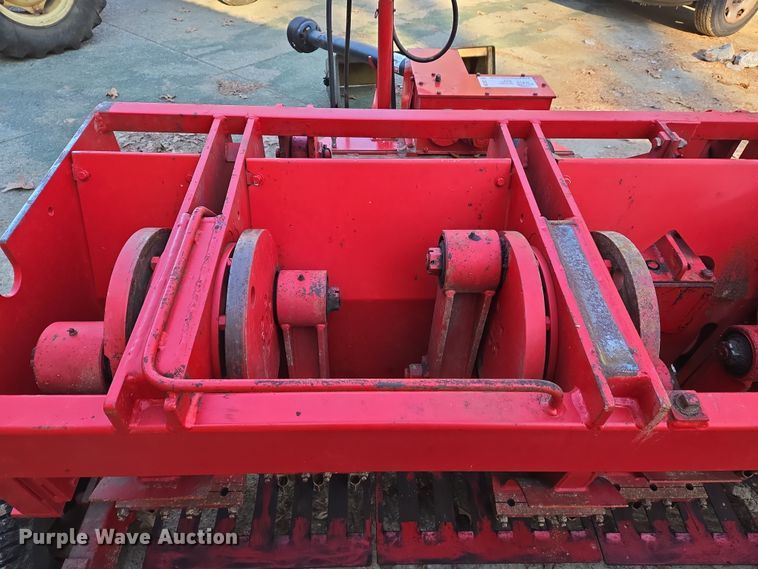 image for item DS5269 Toro Fairway 09502 aerator