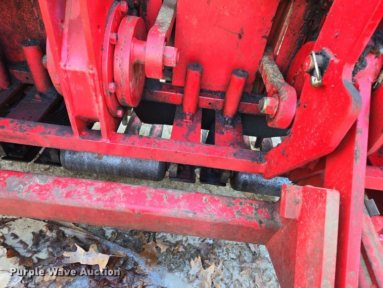 image for item DS5269 Toro Fairway 09502 aerator