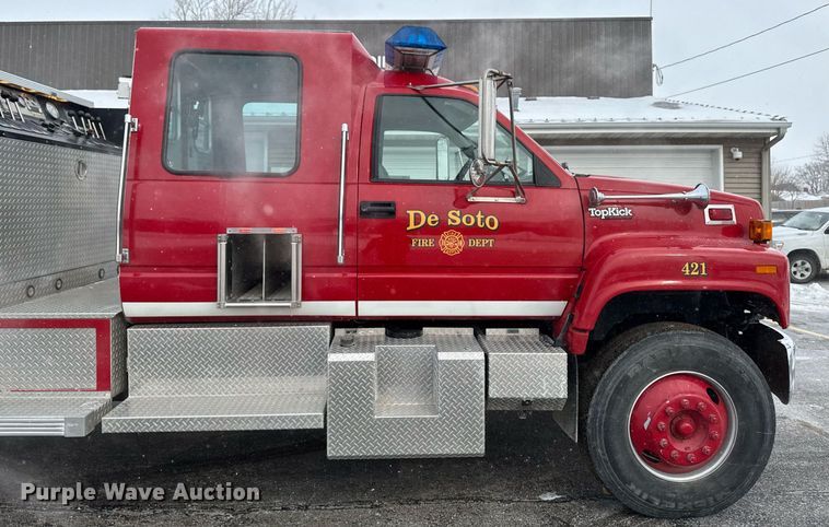 image for item DT0579 1996 GMC Topkick pumper fire truck