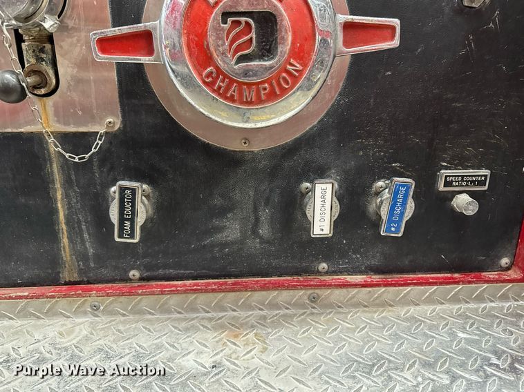 image for item DT0579 1996 GMC Topkick pumper fire truck