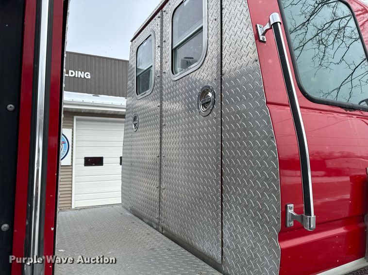 image for item DT0579 1996 GMC Topkick pumper fire truck