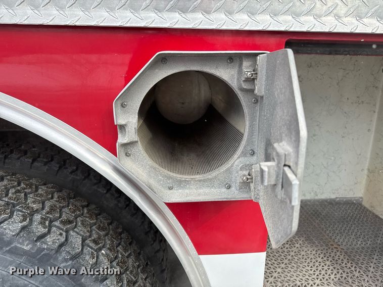 image for item DT0579 1996 GMC Topkick pumper fire truck