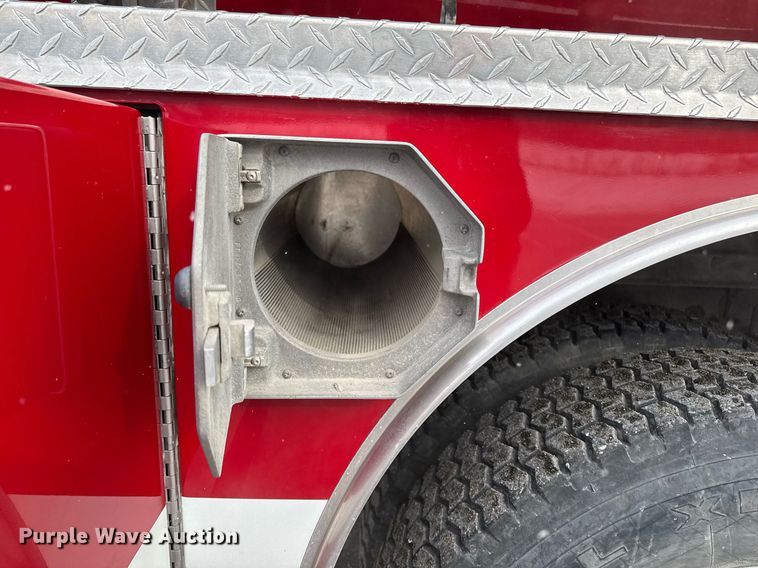 image for item DT0579 1996 GMC Topkick pumper fire truck