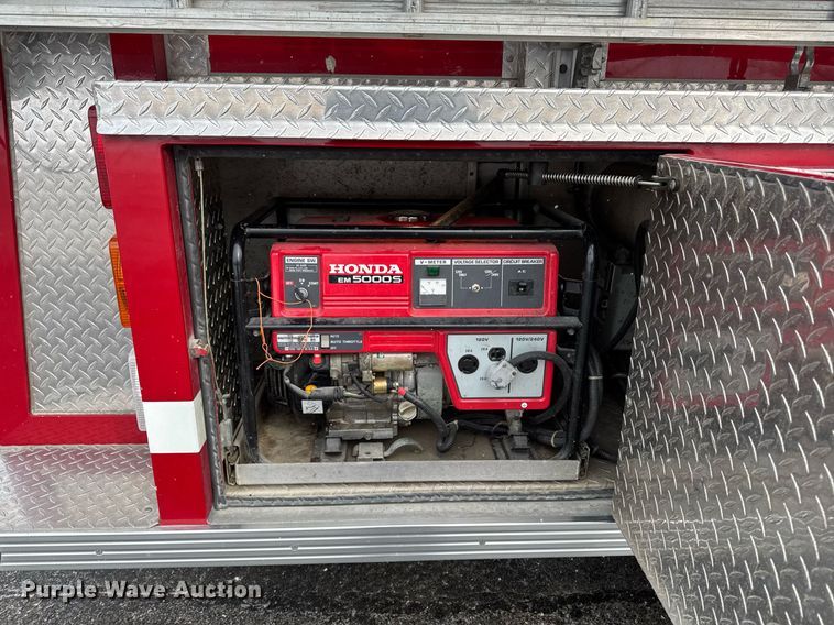 image for item DT0579 1996 GMC Topkick pumper fire truck