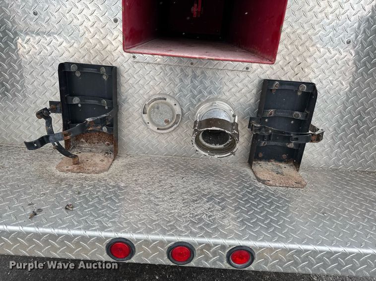 image for item DT0579 1996 GMC Topkick pumper fire truck