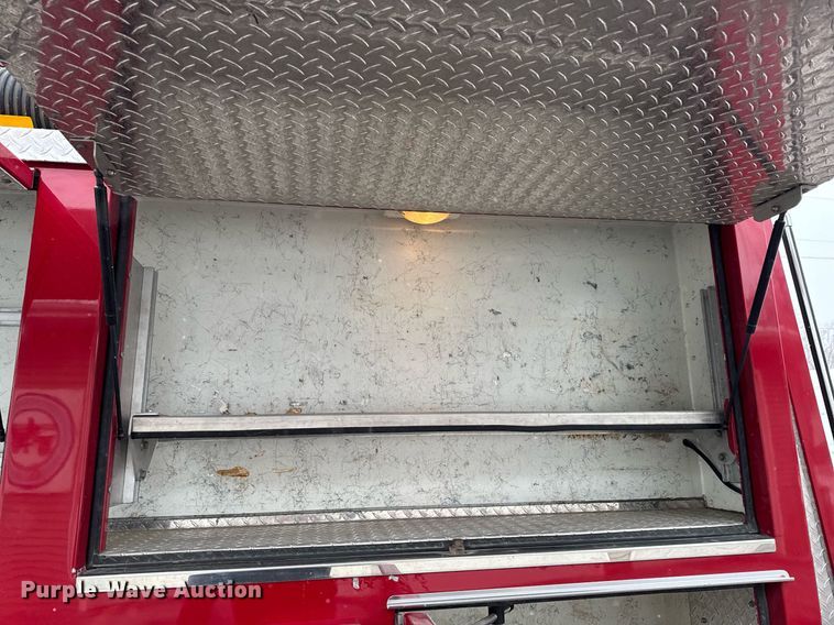 image for item DT0579 1996 GMC Topkick pumper fire truck