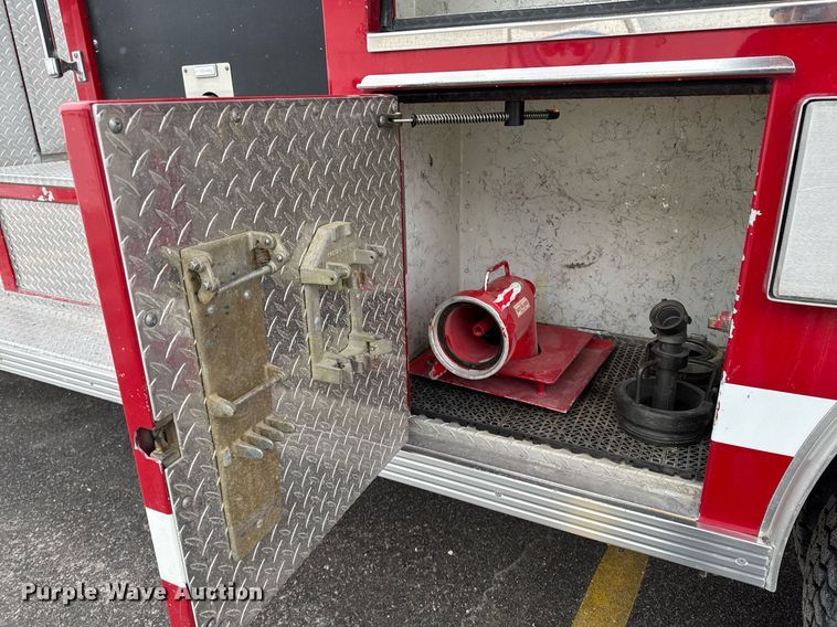 image for item DT0579 1996 GMC Topkick pumper fire truck