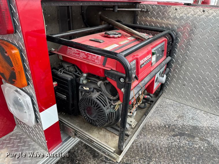 image for item DT0579 1996 GMC Topkick pumper fire truck