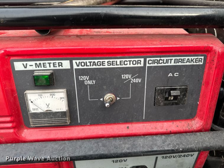 image for item DT0579 1996 GMC Topkick pumper fire truck