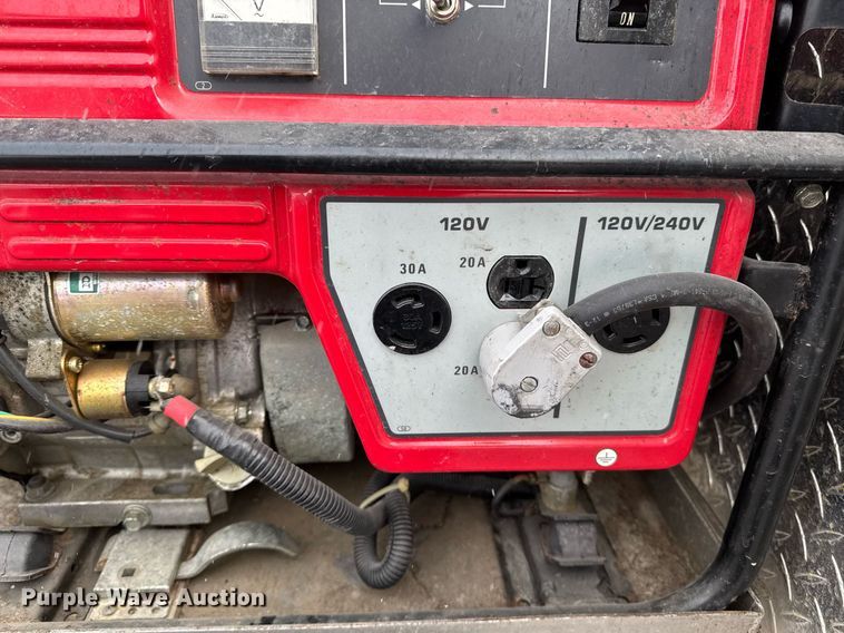 image for item DT0579 1996 GMC Topkick pumper fire truck