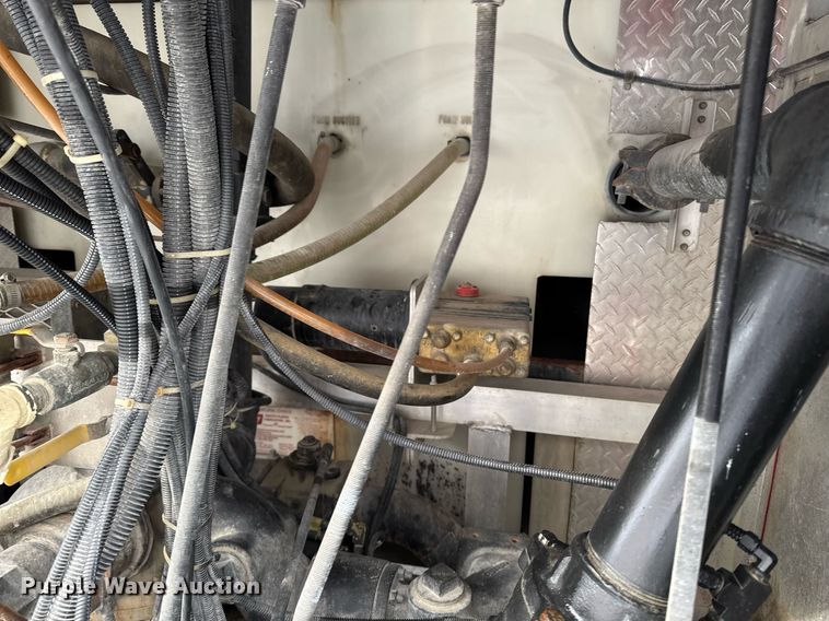 image for item DT0579 1996 GMC Topkick pumper fire truck