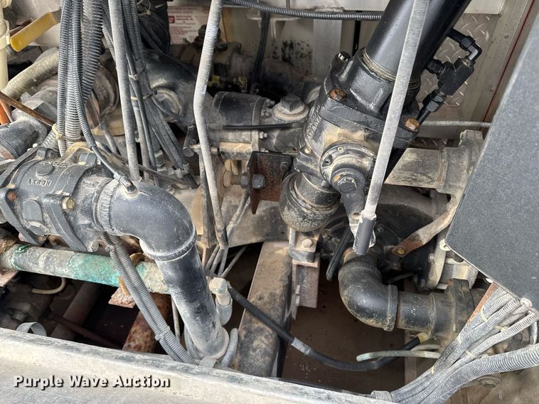 image for item DT0579 1996 GMC Topkick pumper fire truck