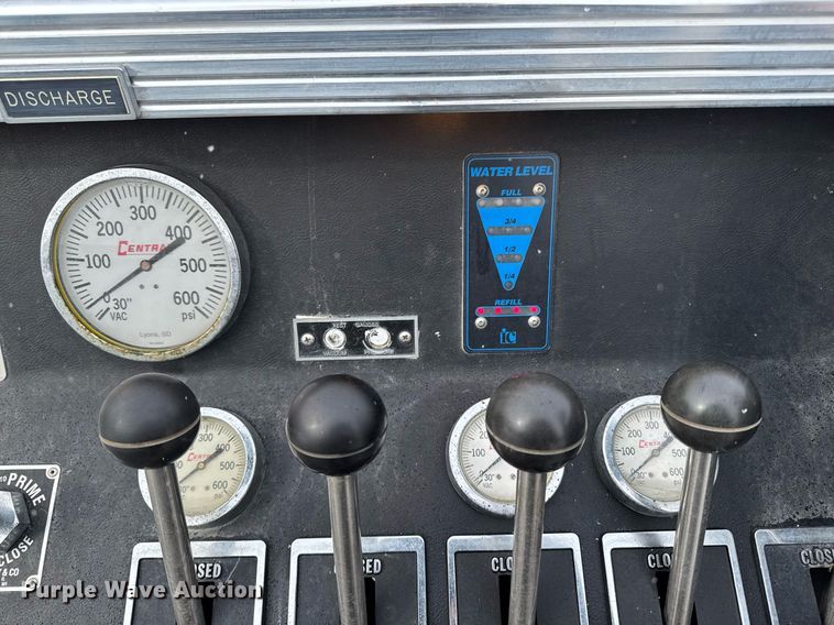 image for item DT0579 1996 GMC Topkick pumper fire truck