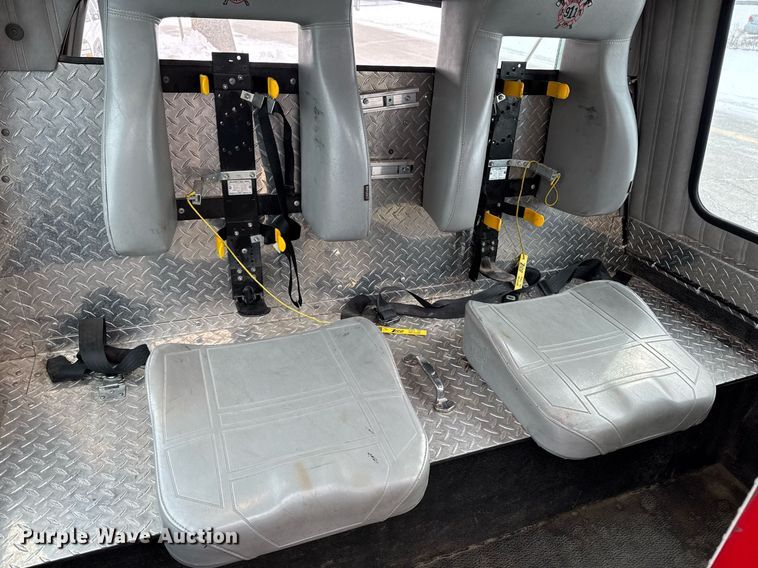 image for item DT0579 1996 GMC Topkick pumper fire truck