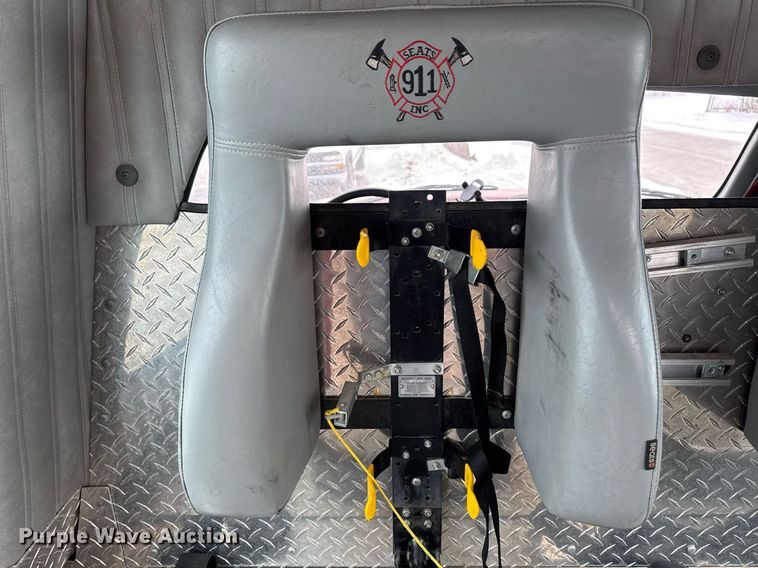 image for item DT0579 1996 GMC Topkick pumper fire truck