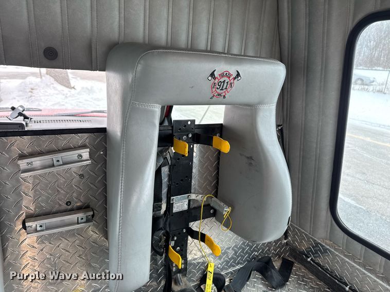 image for item DT0579 1996 GMC Topkick pumper fire truck