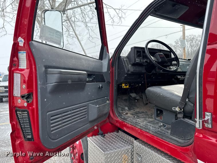 image for item DT0579 1996 GMC Topkick pumper fire truck