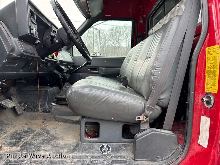 image for item DT0579 1996 GMC Topkick pumper fire truck