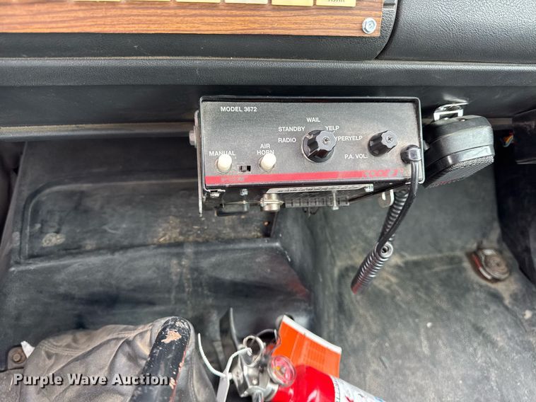 image for item DT0579 1996 GMC Topkick pumper fire truck