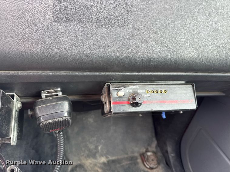 image for item DT0579 1996 GMC Topkick pumper fire truck