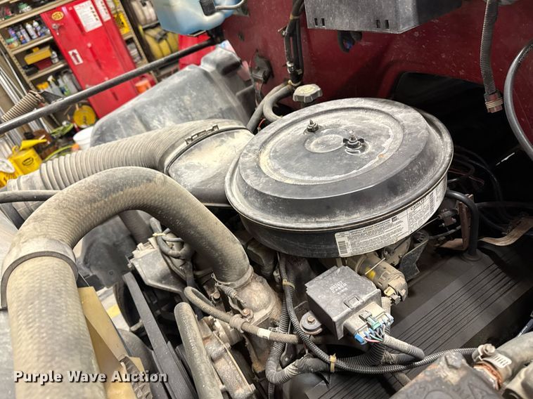 image for item DT0579 1996 GMC Topkick pumper fire truck